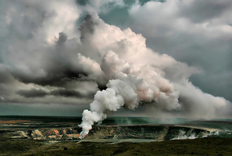 Fumarola volcánica, un ambiente altamente tóxico y nocivo para la vida en la Tierra. ¿O no? Fuente.