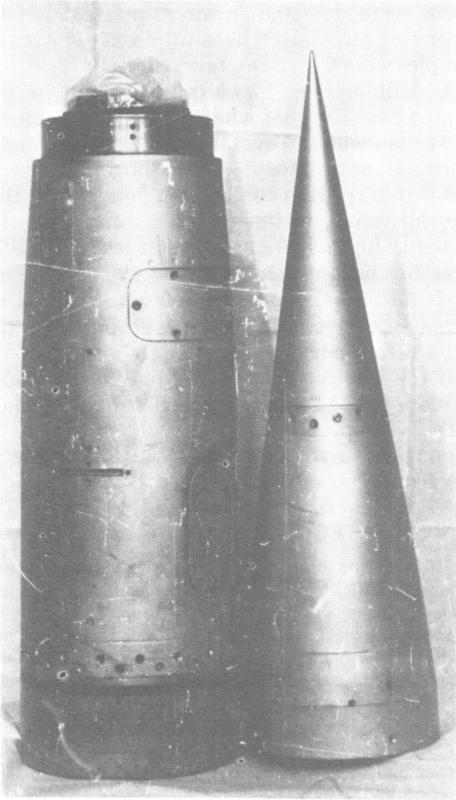 En 1976 la URSS envió varios cohetes meteorológicos a recolectar muestras entre 48 y 85 km de altura. Se encontraron colonias de bacterias hasta 77 km de altura. Fuente.